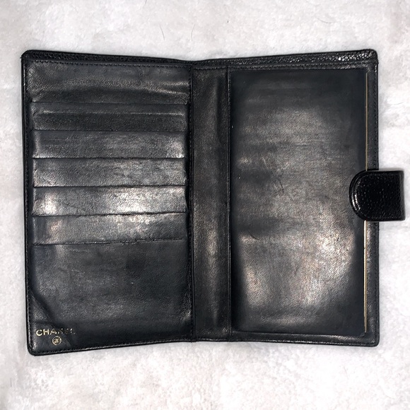 Authentic Chanel Kiss Lock CC Bi-Fold Wallet Vintage Gold Hardware - Picture 3 of 11